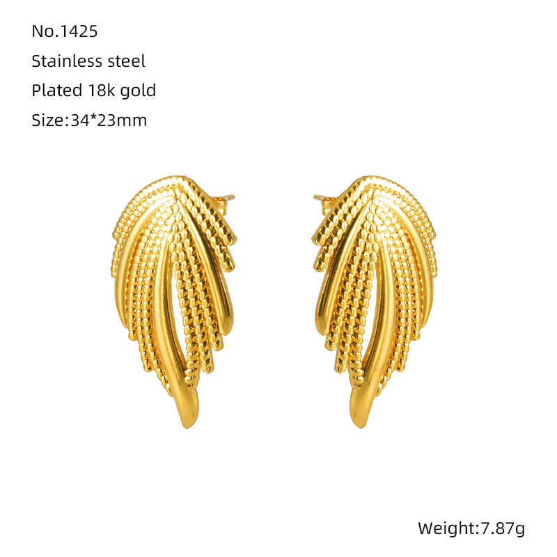 Pendientes tejidos retro europeos y americanos chapados en oro de 18 quilates de acero inoxidable con personalidad única fábrica al por mayor mujeres