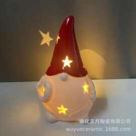 圣诞节摆件陶瓷圣诞老公红帽子镂空星星发光饰品圣诞节装饰用摆件