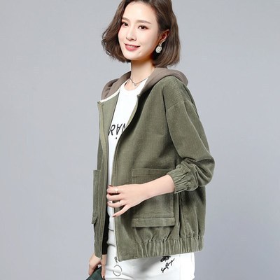 灯芯绒外套女2022春秋季新款大码宽松中年妈妈韩版连帽短款薄夹克