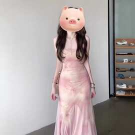 时尚感渲染碎花连衣裙女夏季超仙粉色纱裙性感包臀收腰修身鱼尾裙