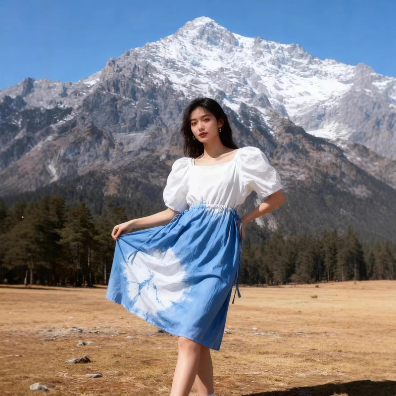 Yunnan Plant-Dyed Tie-Dye Dress with Cut-Out Waist, Vacation Island Style, Sunny and Bright, Bali