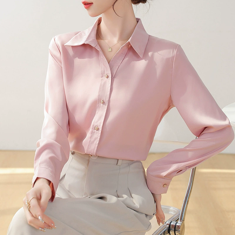 Розовая рубашка для женщин с длинными рукавами на рабочем месте