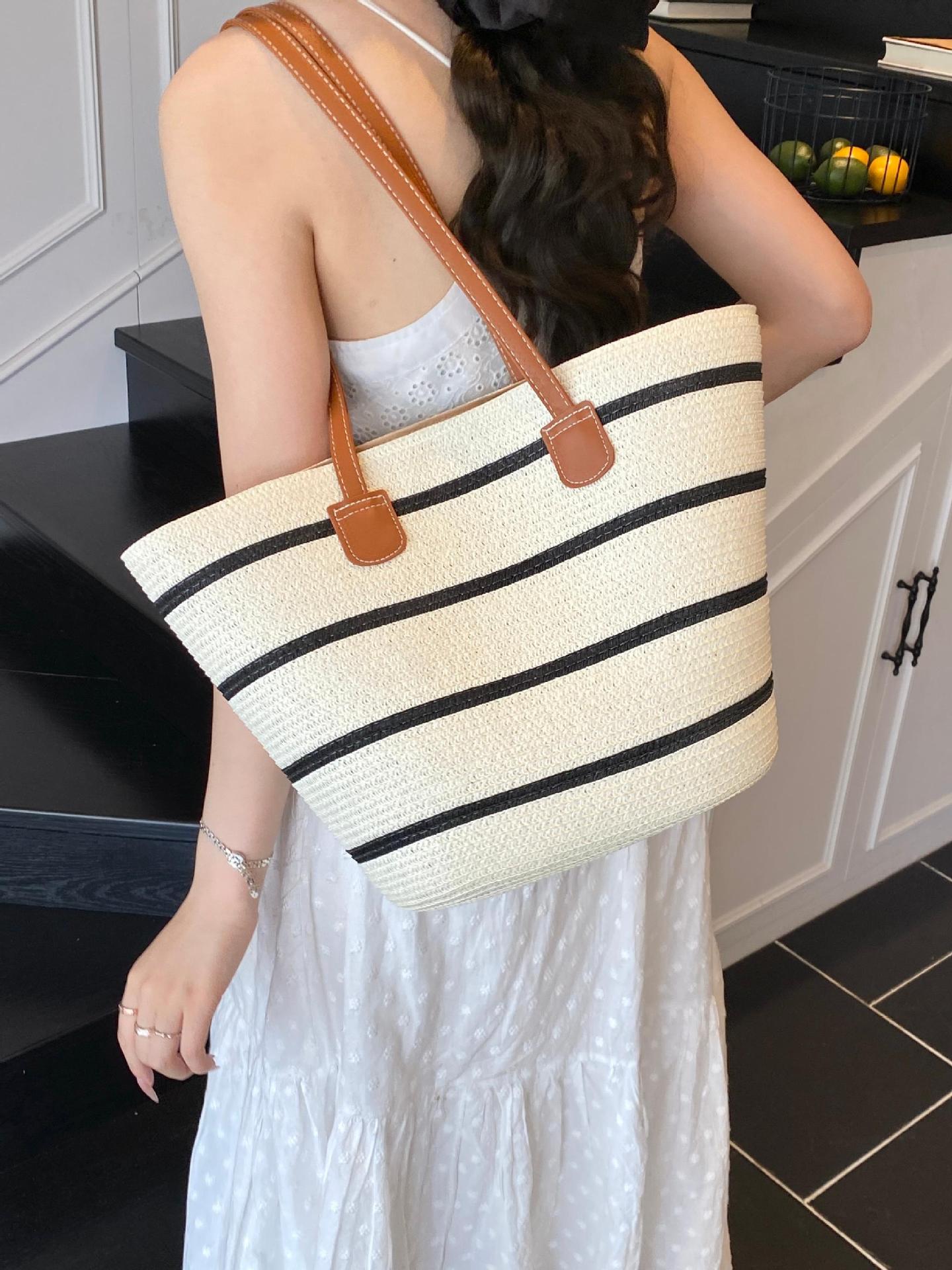 Bolso tejido de paja de vacaciones junto al mar popular de verano para mujer 2025 nuevo bolso de playa tejido bolso de hombro de gran capacidad Bolso Tote