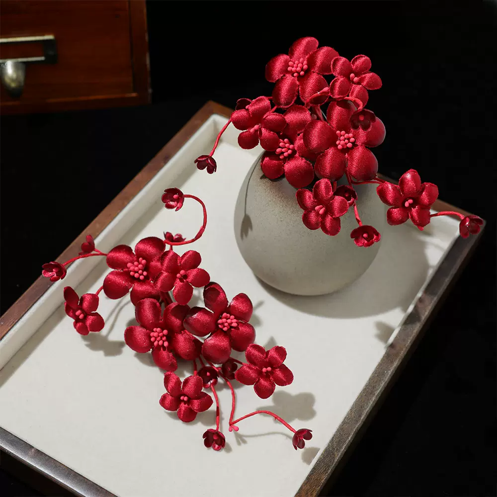 2025新款精致纯手工复古红色花朵侧边发夹高级氛围感拍照新娘头饰