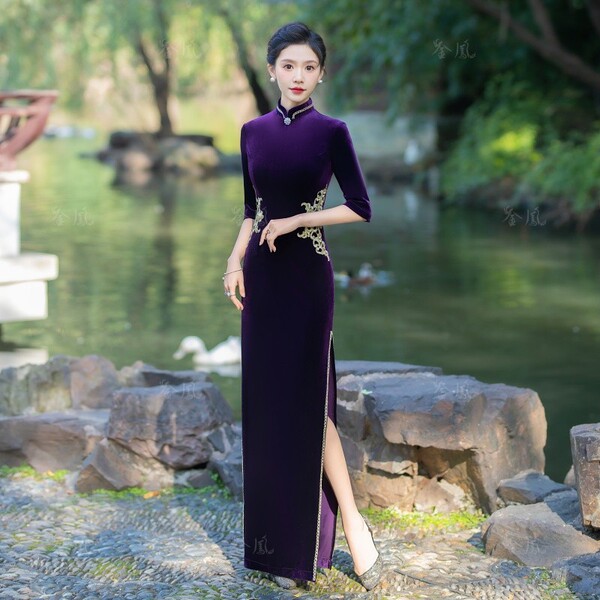 Long elite elegant cheongsam