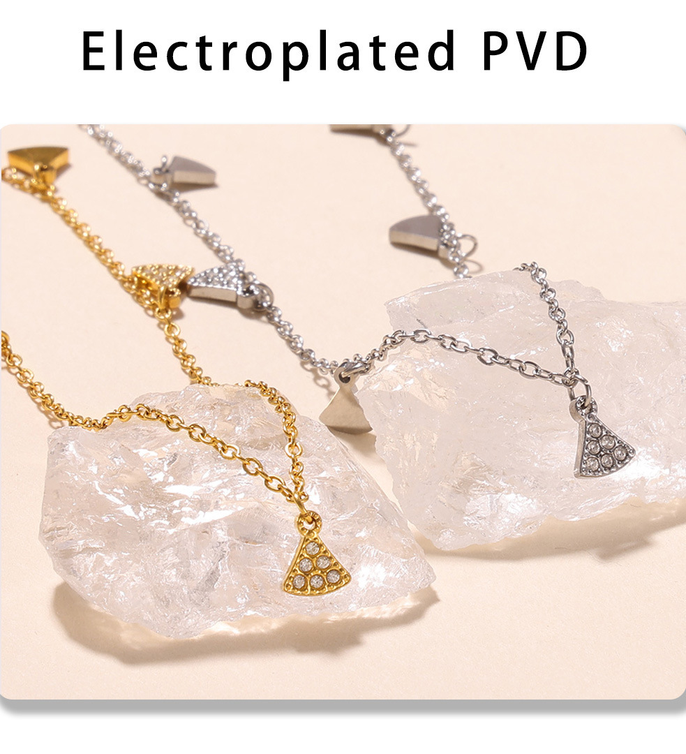Minigonna geometrica con set di accessori multipli con zirconi intarsiati, collana, bracciale, acciaio al titanio placcato in oro vero, copricapo_voghion.com