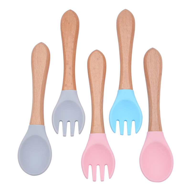 【廠家現(xiàn)貨】木柄硅膠勺子叉子 寶寶硅膠叉勺餐具套裝批發(fā)