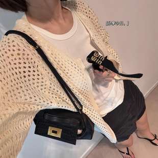 bi����|up�k���Ҹ�ji�Շ���ͨ���װ�ɫ���c�U���p����_������Ů