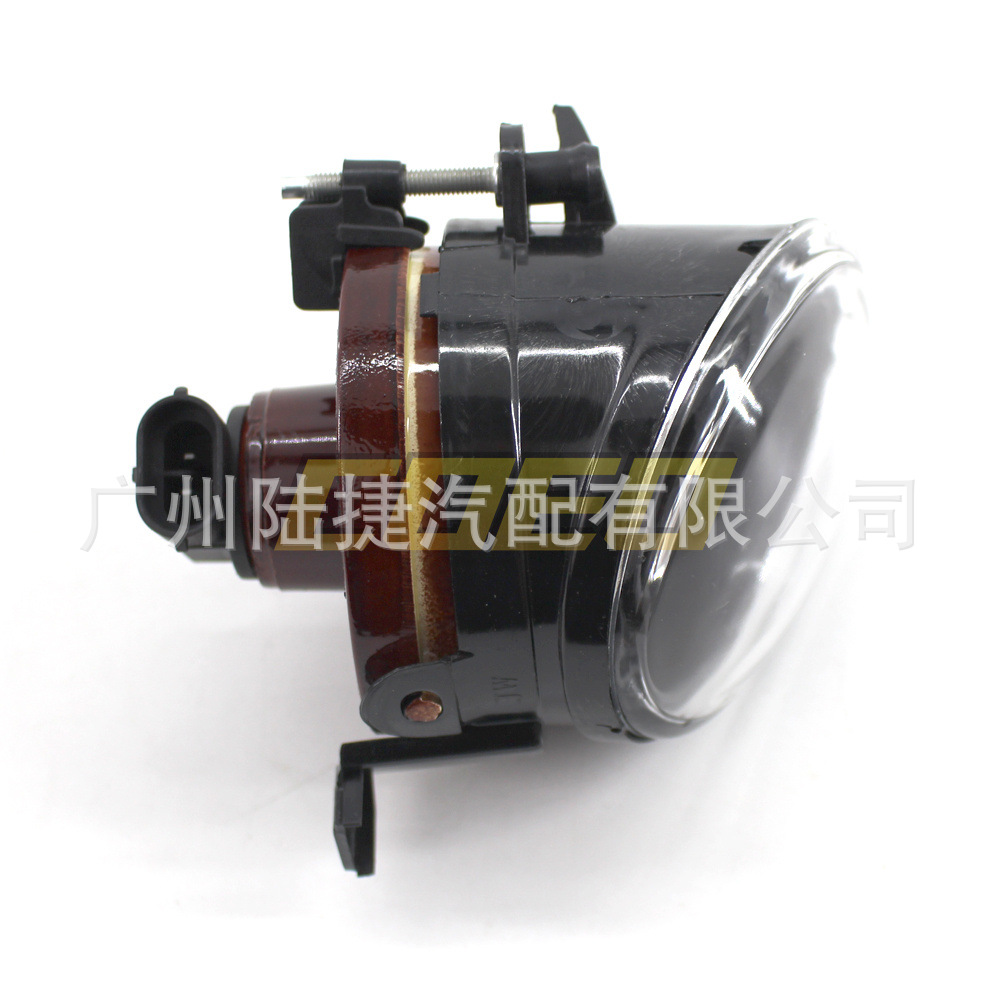 Suitable for 05-09 Volkswagen Sagitar Jetta MK5 Golf 5GTI fog lamp bar lamp 1T0941699D