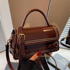 レトロファッションシンプルな質感のハンドバッグ 2025 夏の新多用途インショルダークロスボディバッグ女性のための小さな正方形のバッグ