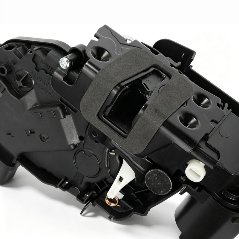 LR014100 LR013890 is suitable for Land Rover door locks, whole vehicle central locking system LR014101 LR013892
