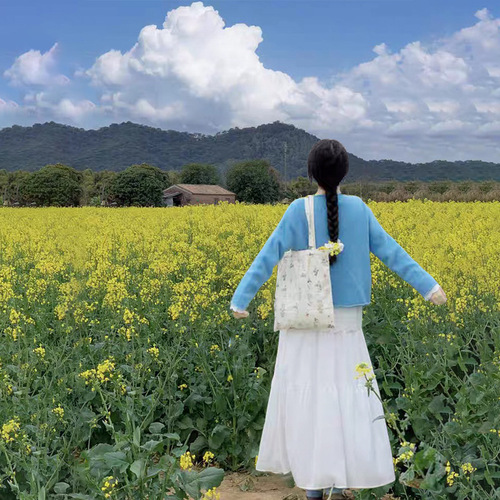 [Pocket model] White skirt, women's summer new style commuter big swing, medium and long skirt, slimming cake skirt
