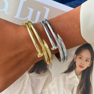 �¿���18K����^���CŮ�W���F�������_�ڿ���������C �F؛���l
