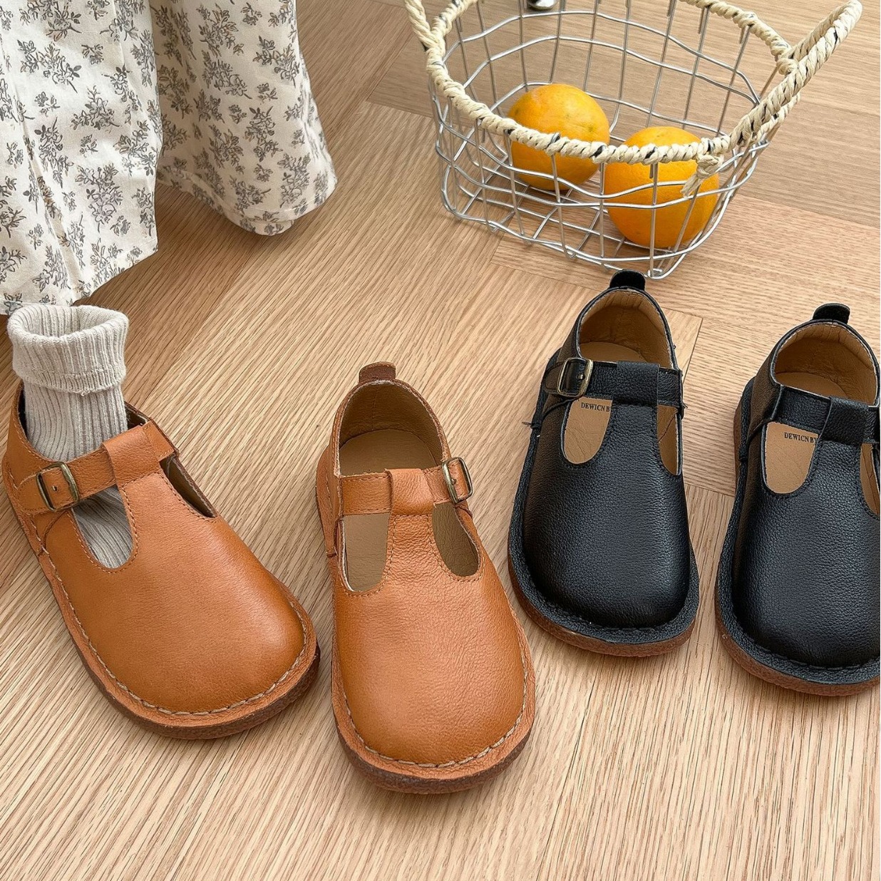 Cute Kidsren's Shoes, New Spring and Autum Models of Kidsren's Pure Color Retro Princess Shoes for Boys and Girls, Genuine Leather T-Shaped Soft-Soled Leather Shoes