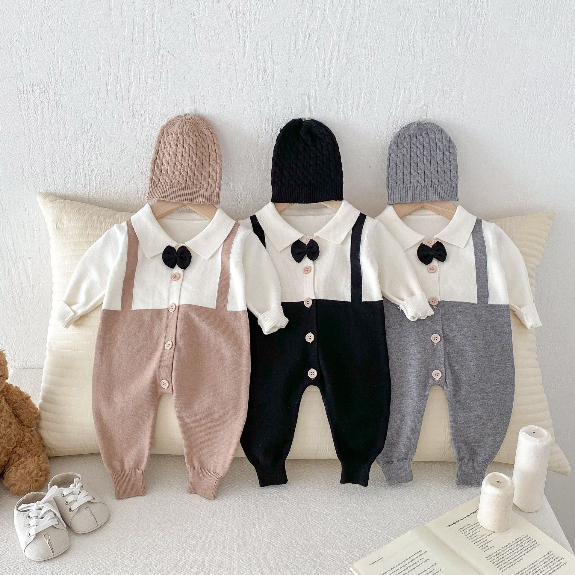 British style autumn/winter new children's clothing, infant and toddler lapel gentleman tie faux two-piece color-blocked knitted romper, hat not included.
