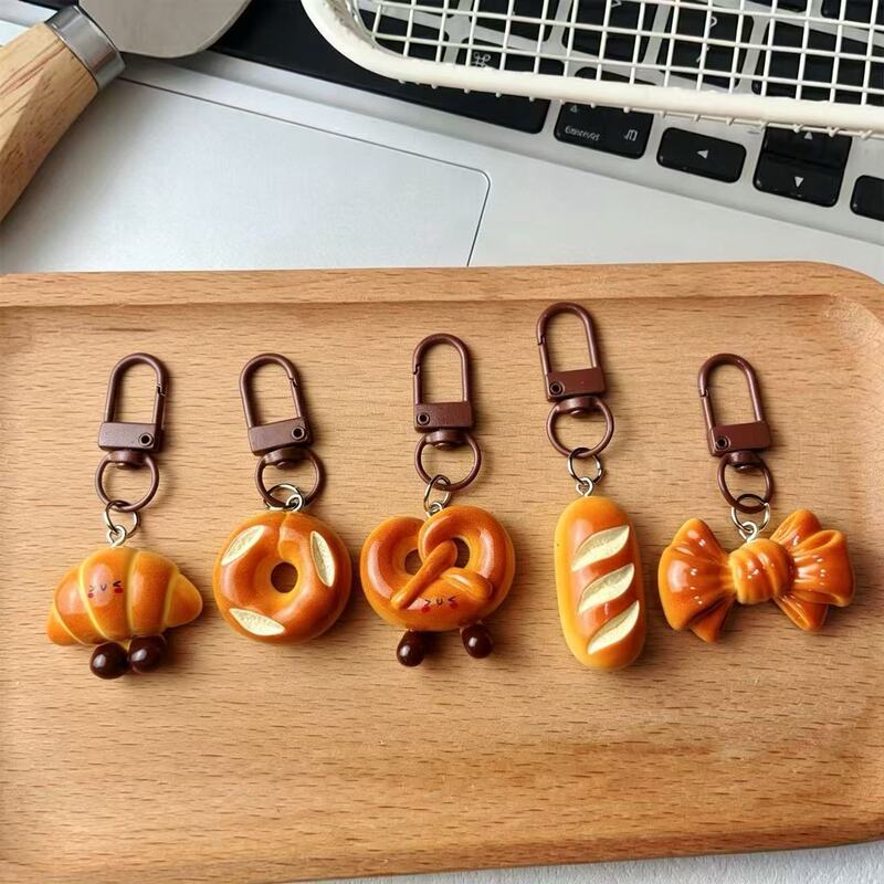 Simulated Alkaline Water Bread Keychain, Cute Bread-Shaped Key Pendant, Backpack Accessory Simulated Alkaline Water Bread Keychain, Cute Bread-Shaped Key Pendant, Backpack Accessory