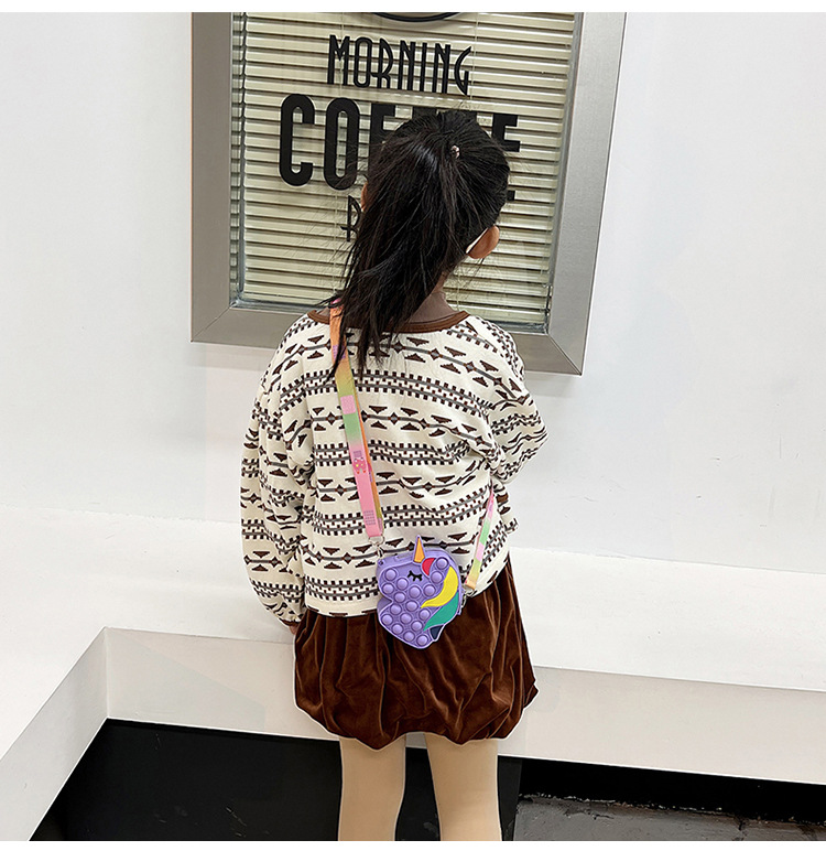 Cross-border new product: Unicorn Rat Extermination Pioneer Coin Purse, Cartoon Silicone coin Purse, mini crossbody bag, storage bag undefined