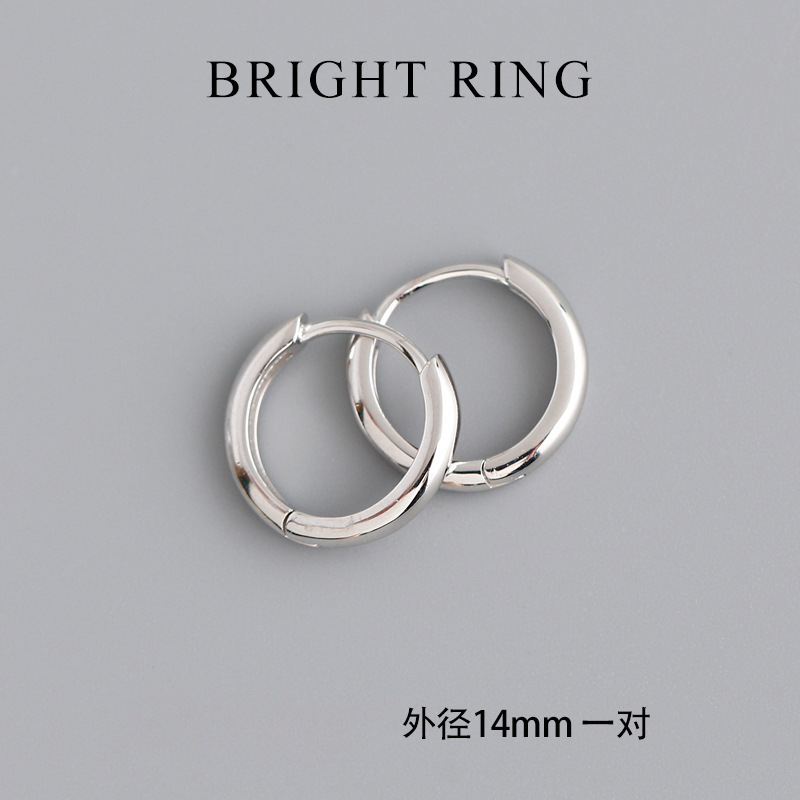 Aretes de plata esterlina para mujeres en 2025 nuevos aretes de alta calidad de moda aretes de anillo simple pernos de orejas compactos aretes de círculo