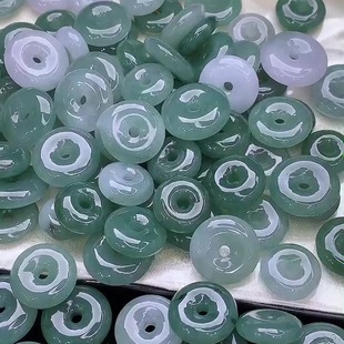 Wholesale Burmese Natural Jadeite A-Grade Oil Green Small Jade Pendant Jewelry Wholesale
