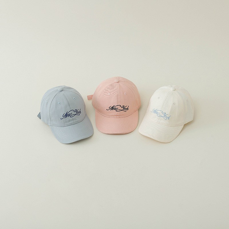 Sombreros infantiles coreanos primavera y otoño nuevos niños y niñas gorras de lengua de pato casuales letras genéticas bordadas gorras de béisbol bebé