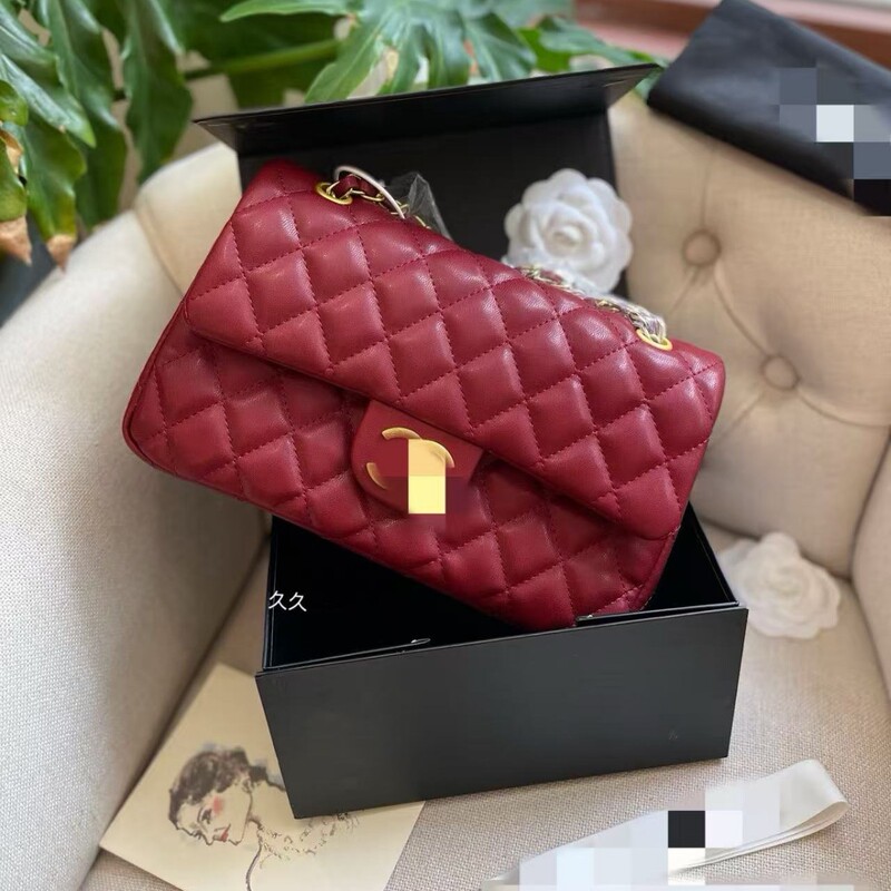 2026 New Model Chanel-Style Cf Quilted Caviar Leather Woc Chain Bag Versatile Mini Crossbody Bag
