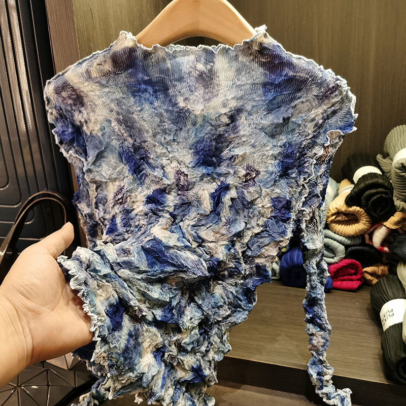 Màu trắng xanh lam