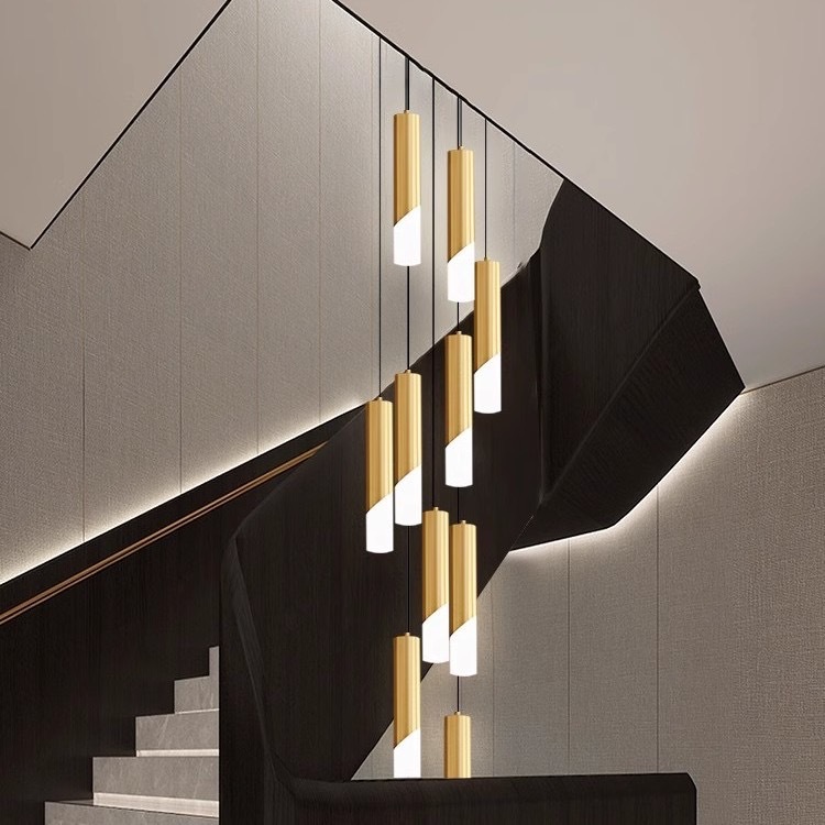 Candelabro de escalera, moderno, ligero, lujoso, simple y exquisito, edificio dúplex, villa, escalera vacía, lámpara de grúa larga giratoria