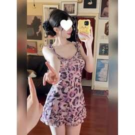 法式纯欲领紫色吊带连衣裙女夏季辣妹小众豹纹修身包臀短裙薄纱