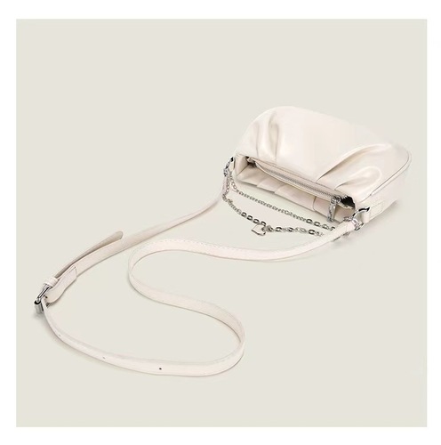 2024 autumn and winter new niche square cloud pleated bag women's commuting simple versatile handbag armpit bag