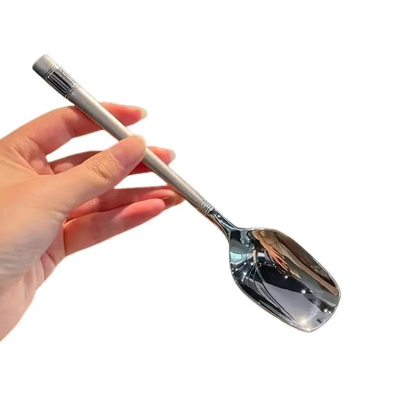 Cuchara de acero inoxidable cuchara linterna mango largo cuchara de mezcla cuchara de sopa alto valor de color rojo neto creativo cuchara de arroz cuchara de hogar al por mayor