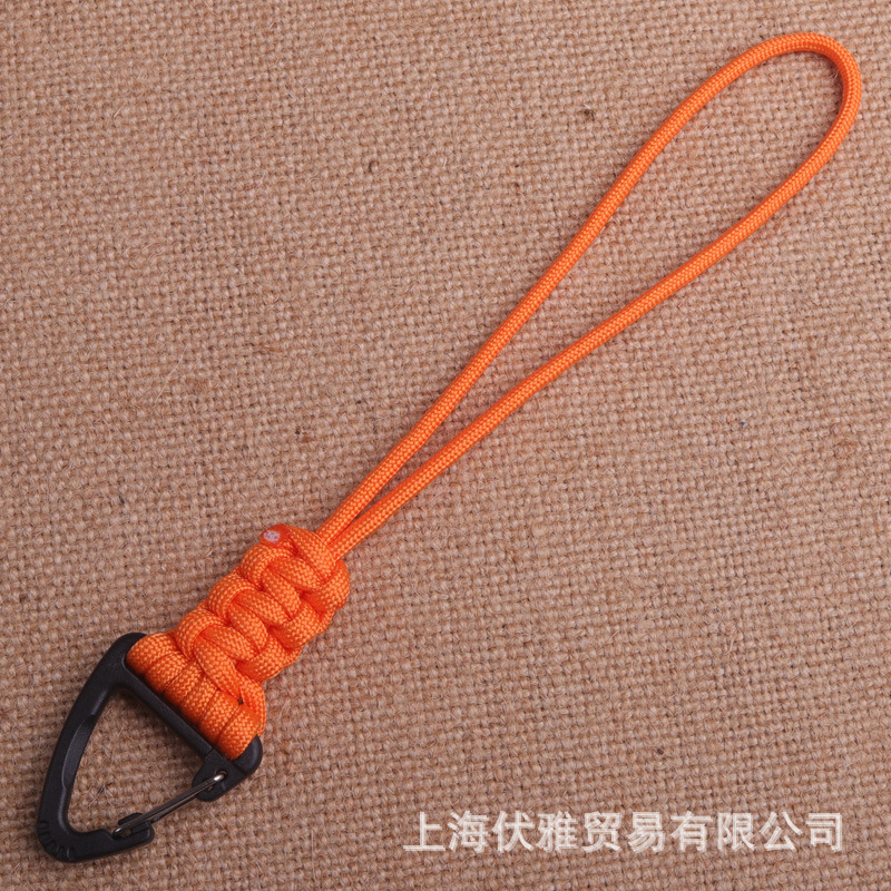 Cuerda de paraguas de siete núcleos hecha a mano Hebilla de triángulo Cuerda de mano Llavero Cuerda de linterna Cuerda anti-caída Cuerda cuchillo colgante Y020