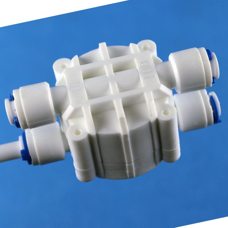Accesorios de purificador de agua sin bomba Válvula ASO Válvula de 2 puntos de cuatro lados Sistema RO Válvula de corte de agua automática no eléctrica