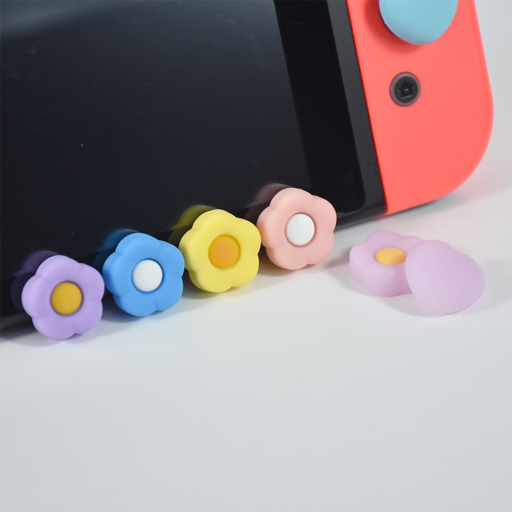 Amogmo Heart-Shaped Lite Flower Joystick Cap Suitable for Switch Controller Silicone Non-Slip Oled Game Joystick