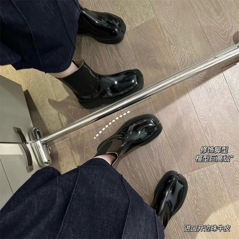 M6马吉拉厚底短靴切尔西tabi分趾鞋猪蹄马蹄鞋男女同款平底猪脚鞋|undefined