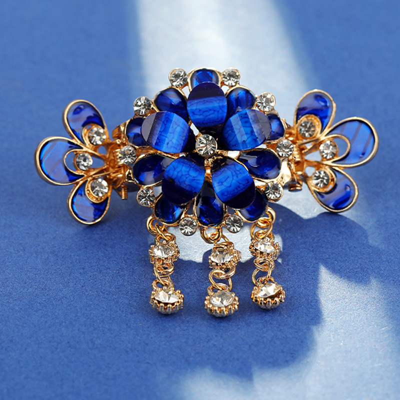 Blue Diamond Five-petal Flower