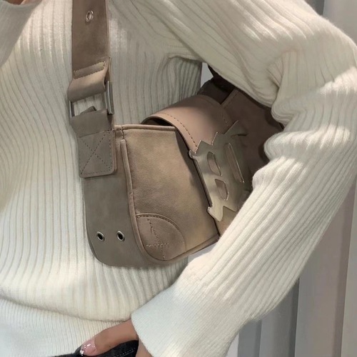 2024 New Internet Celebrity Hot Girl Underarm Bag Niche Design Retro Suede Bag Shoulder Baguette Bag Handbag Bag for Women