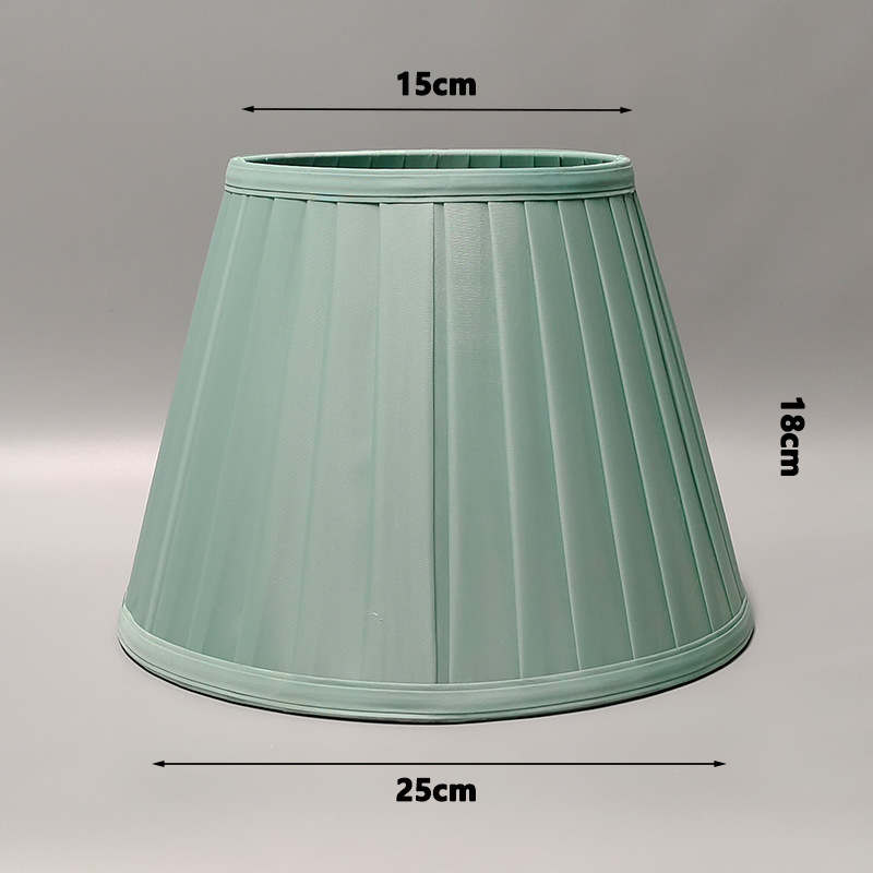 Pantalla de lámpara de tela hecha a mano E27 escritorio de dormitorio junto a la cama DIY tira de tela simple europea Lámpara de mesa monocromática en contraste de color creativo