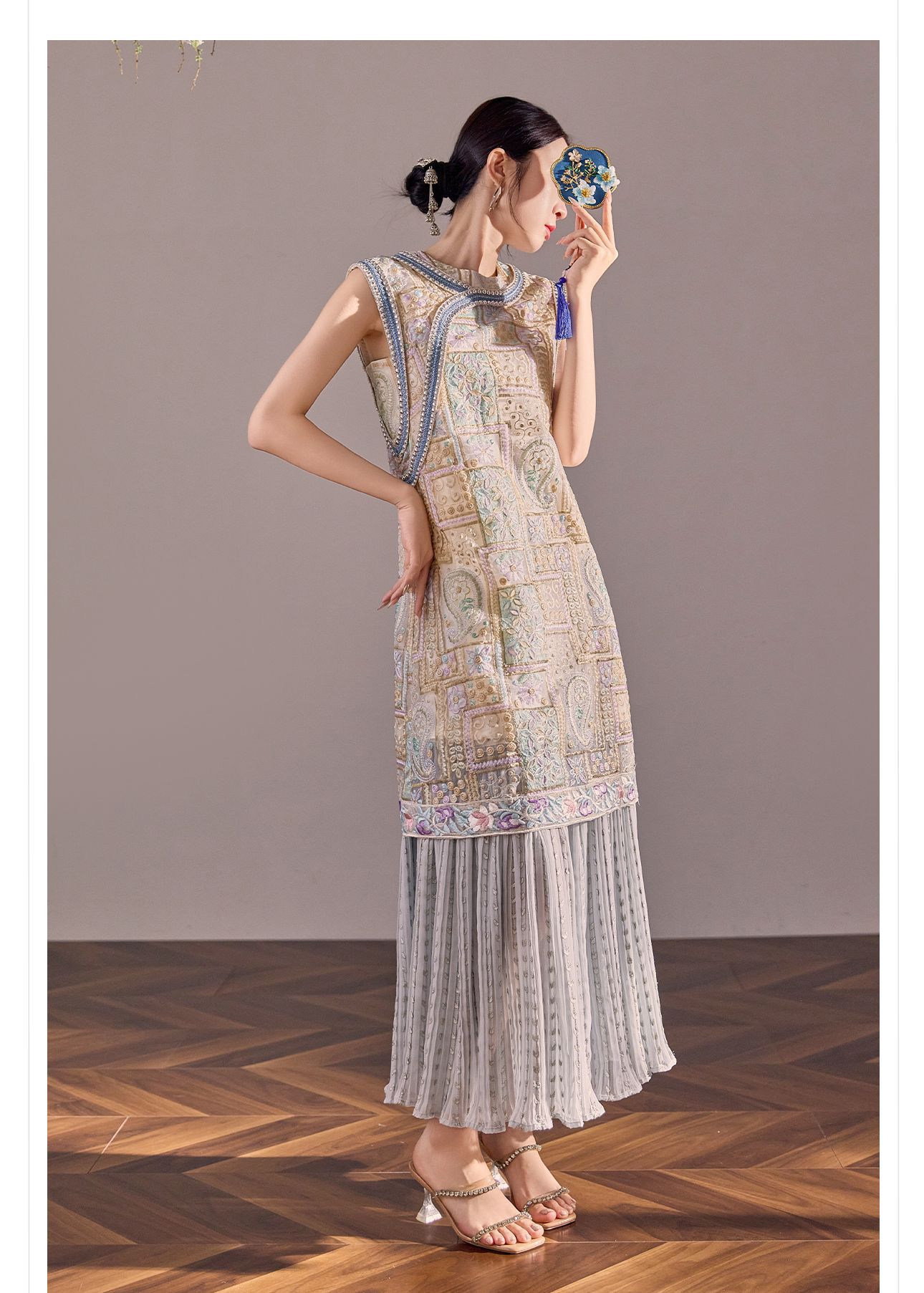 Đầm maxi nữ thêu tay phong cách Trung Hoa mới, tay ngắn, cổ tròn, chân váy dài có thể tháo rời — Màu xanh mơ chi tiết 9