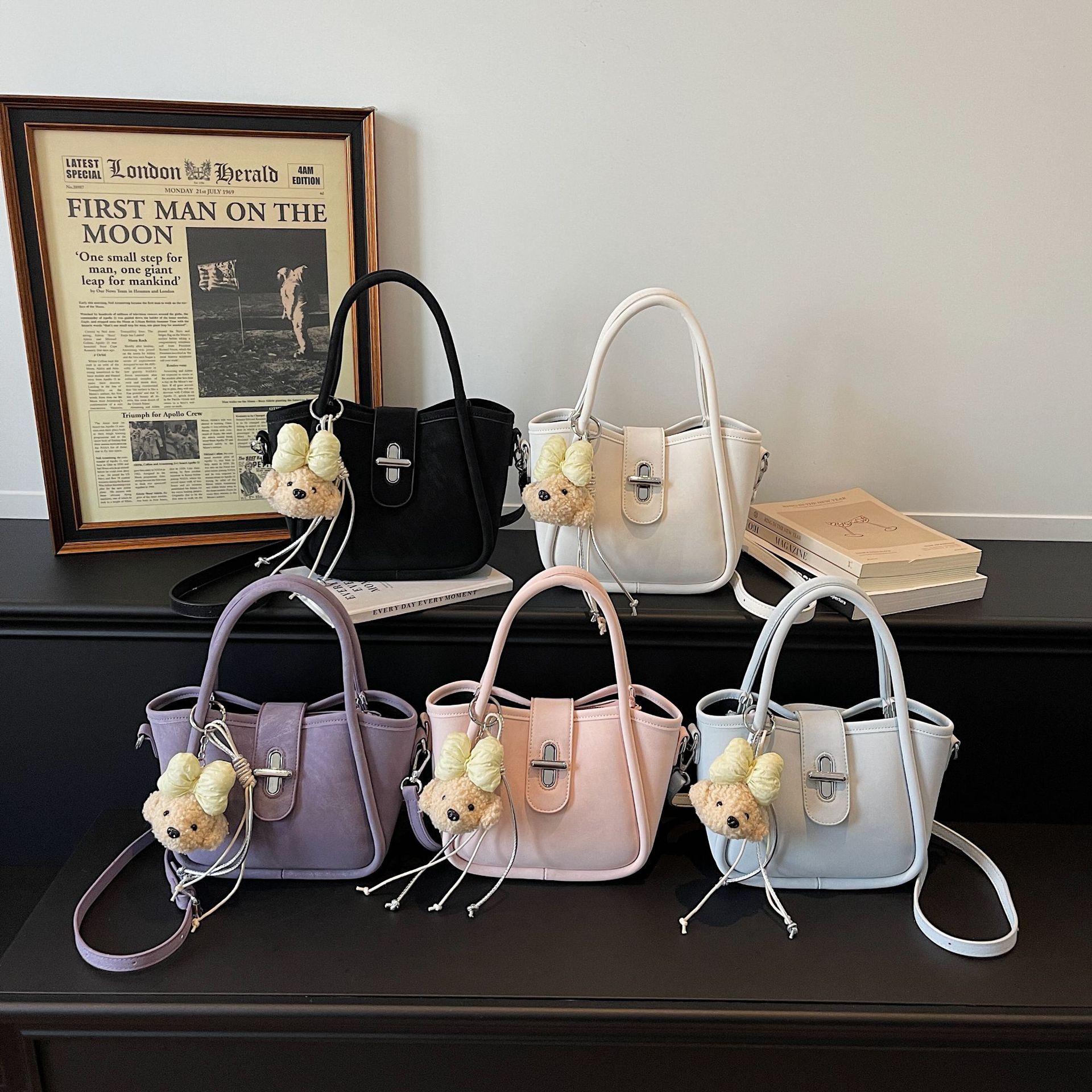 Lichi estilo extranjero fresco bolso de cubo de moda personalidad ligera de lujo diario nicho cesta de platos exquisita bolsa de cartas