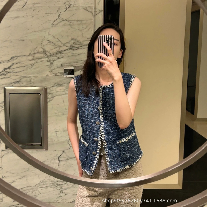 Classic Navy Blue Camellia Knit Vest Jacket for Women, Round Neck Tweed Shiny Silk Sleeveless Outerwear Top
