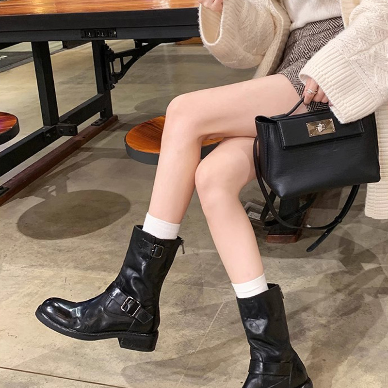 Nuevas botas Martin de otoño e invierno con diseño de hebilla a la moda, punta redonda, tacón grueso, que aumentan la altura y estilizan la pierna, botines cortos para mujer.