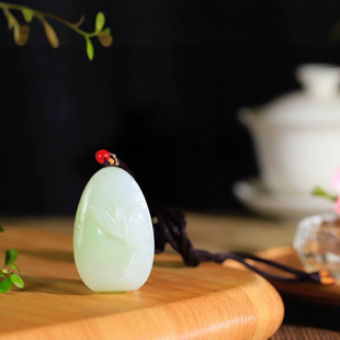 Jin Yu Tang boutique Hetian jade green lotus pendant lotus noble elegant petals exquisite single love lotus
