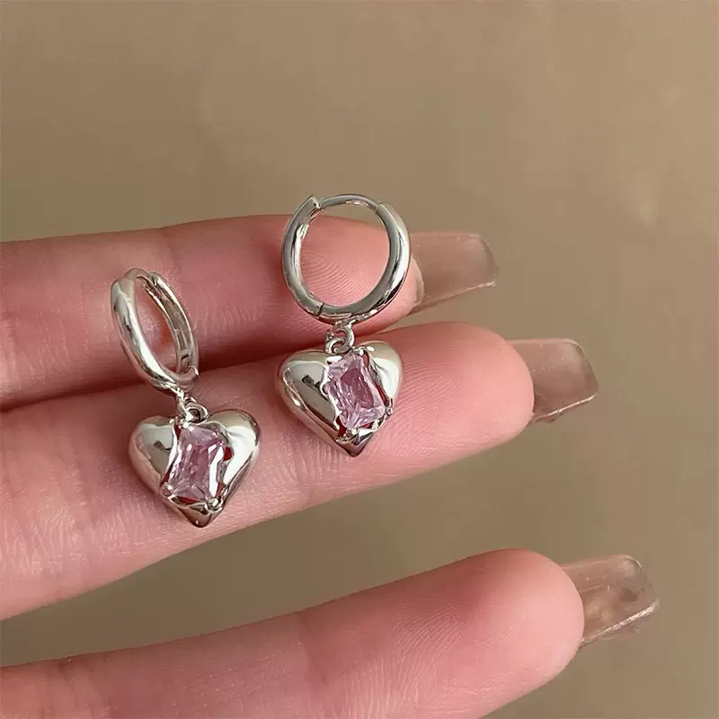 粉色锆石爱心耳环女韩版时尚个性百搭S925银针耳扣ins小众耳饰潮