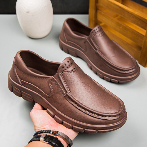 New large size slip-on shoes, kitchen non-slip shoes, step-on black sole leather shoes, oil-proof chef shoes, casual wear-resistant EVA