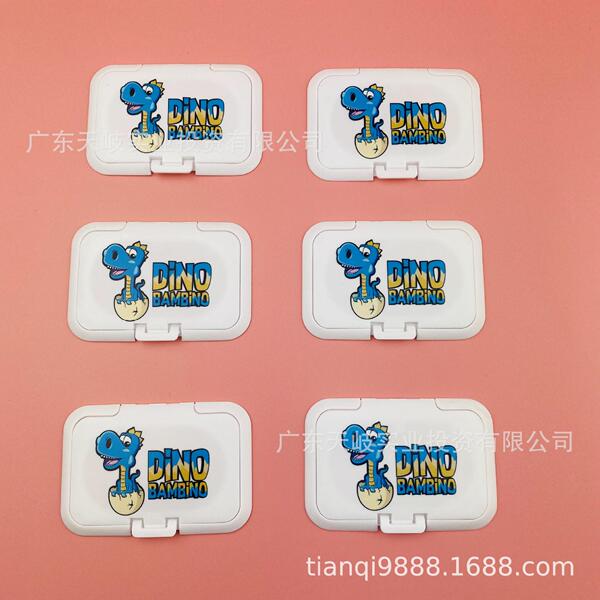 Plastic wet wipes