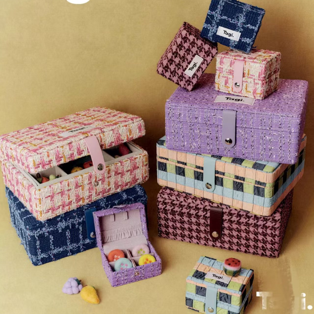 Tagi Jewelry Pillow Jacquard Jewelry Box Large Capacity Retro Detachable Portable Mini Double-Layer Mother-In-Law Storage Box