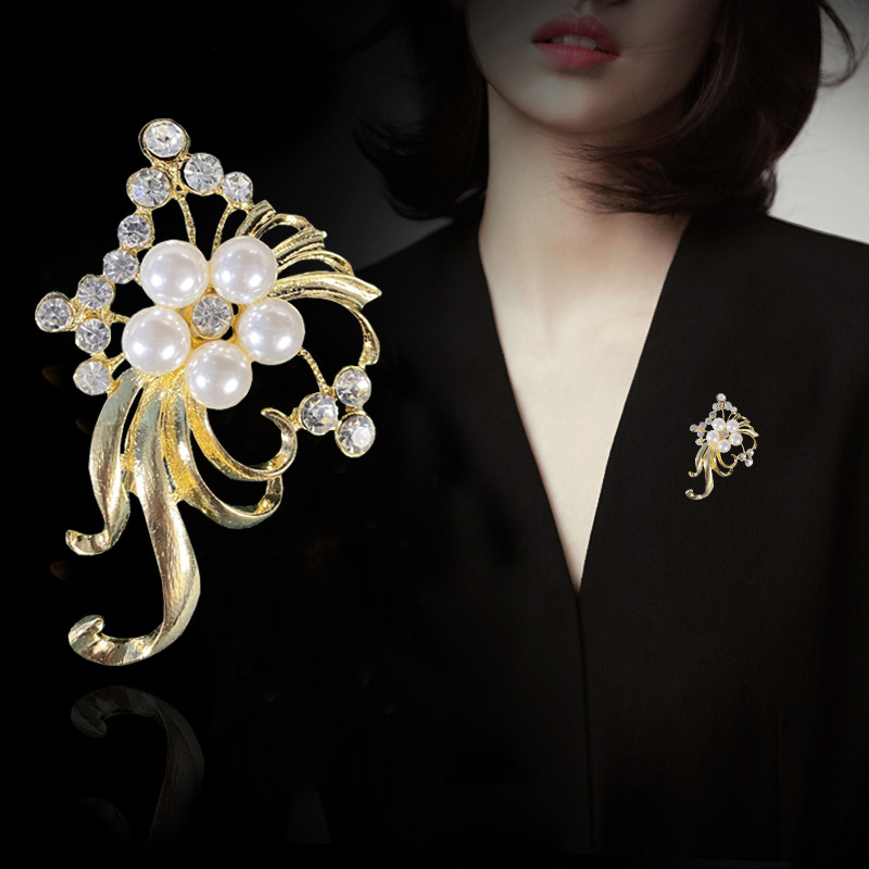 Elegante Damen Brosche Mit Perlen Und Strass Modeschmuck_voghion.com
