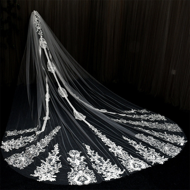 Vintage lace veil oversized trailing bridal hotel wedding Mori main wedding dress headdress luxury heavy industry High sense