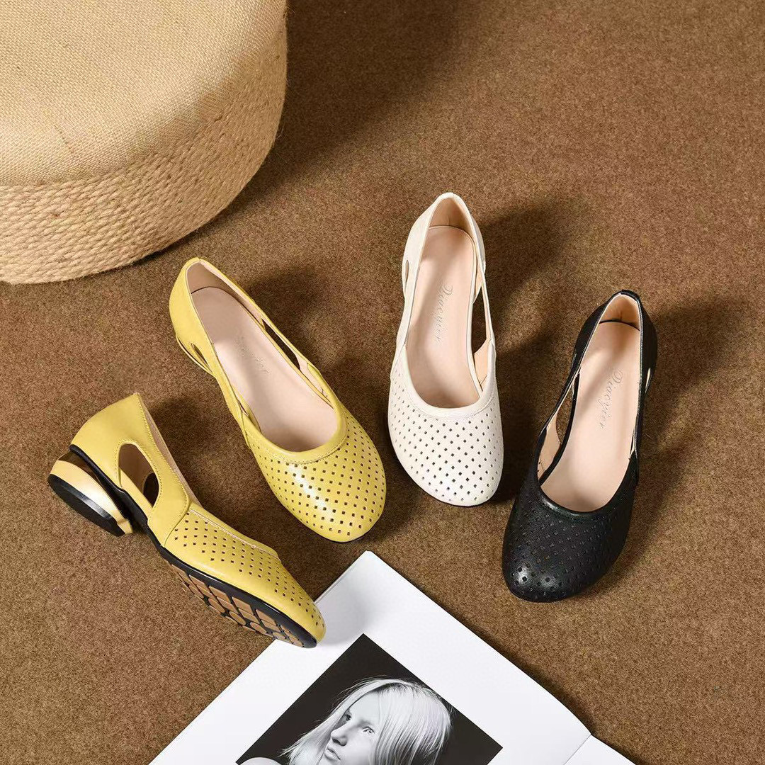 Giày sandal nữ da thật mũi tròn khoét lỗ, gót vuông thấp, xỏ ngón tiện lợi — đen chi tiết 9