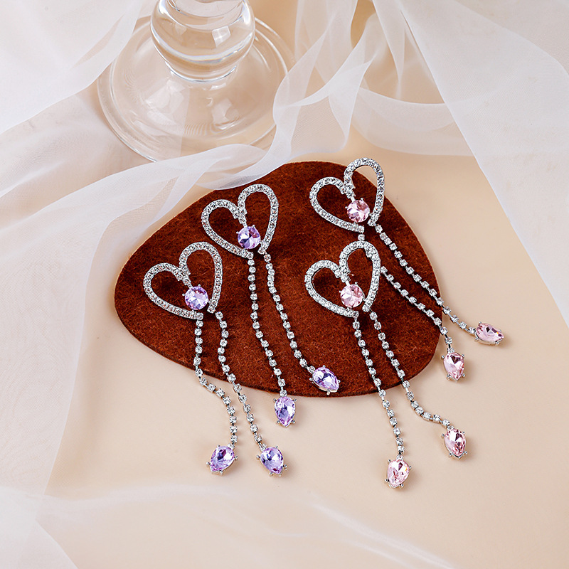 Fashion Large Heart Shaped Long Tassel Inlay Rhinestone Alloy Earrings display picture 2